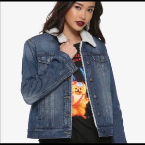 Hot Topic Denim Sherpa lined jean jacket